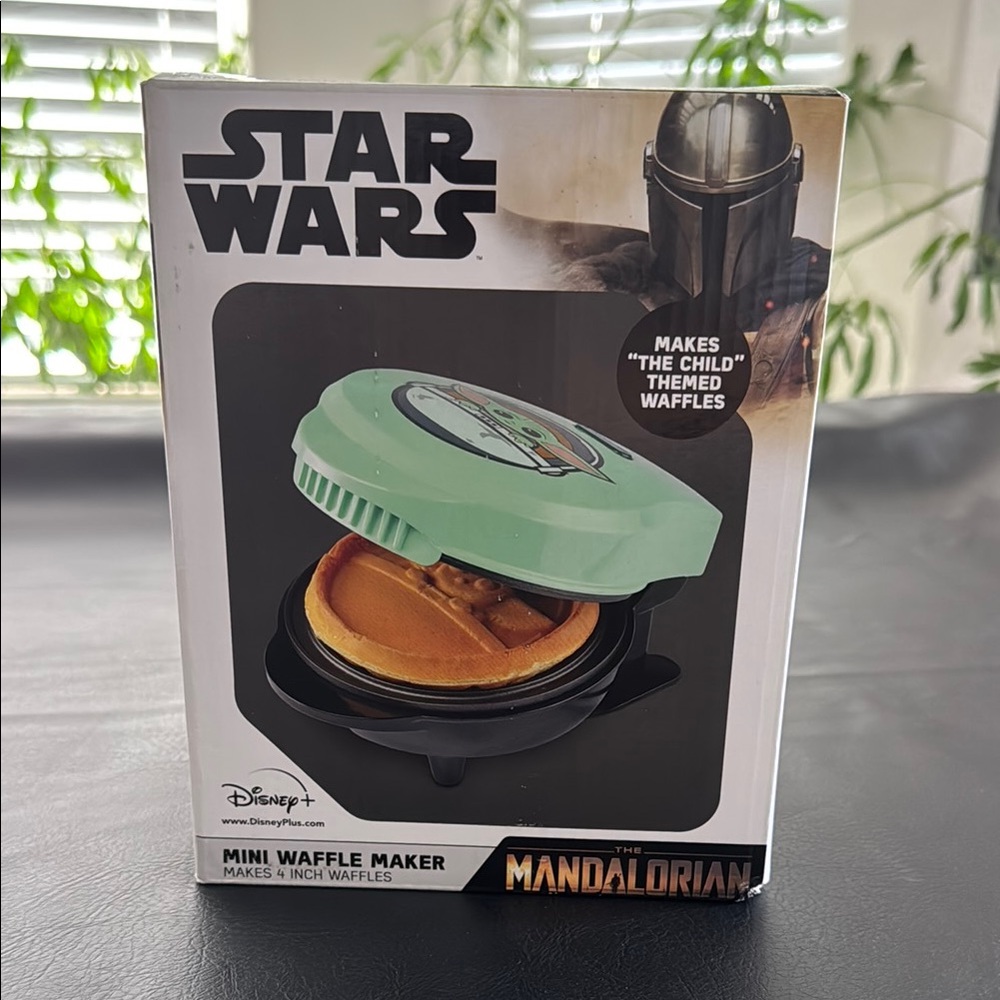 Disney Star Wars Mandalorian Mini Waffle Maker